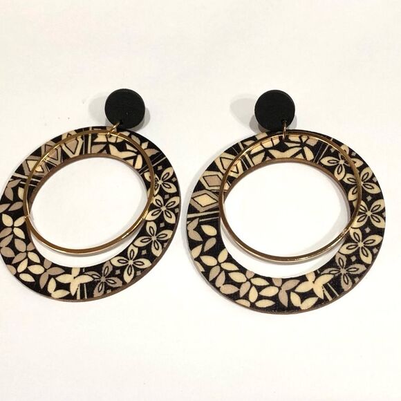 Boho Multi-Hoop Floral Wooden Dangle Earrings - 211 - Picture 5 of 8